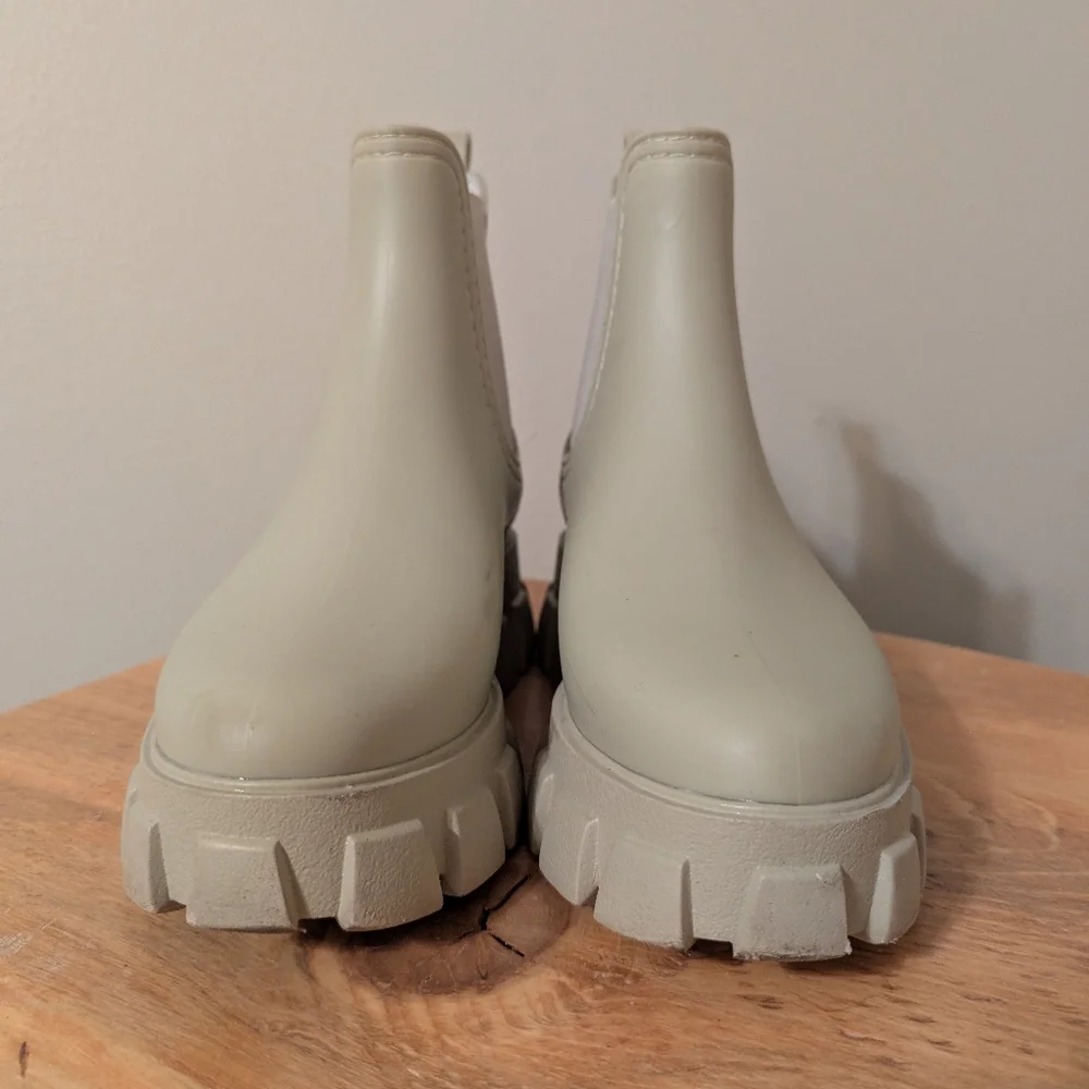 Jeffrey Campbell Platform Lug Sole Chelsea Rain Boot - Picture 4 of 7